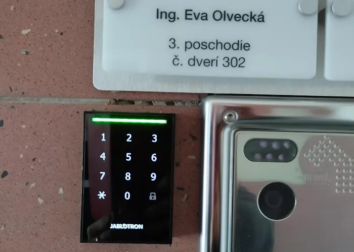 301 Volt Lejlighed *